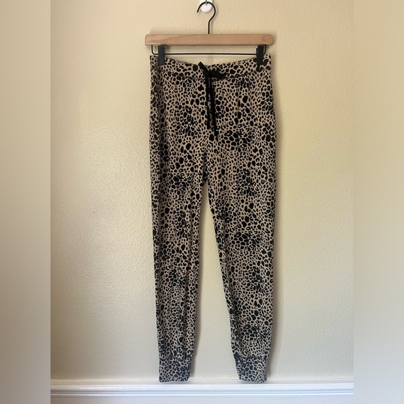 RACHEL ZOE 🐆 Soft Joggers 2 for $22 ❇️ - Picture 1 of 3
